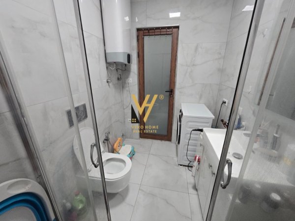 Tirane, jepet me qera apartament 1+1+Ballkon Kati 8, 60 m² 450 € (ASTIR)