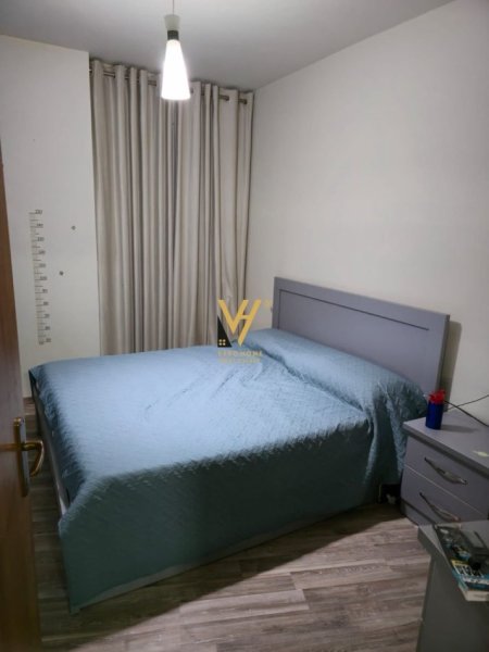 Tirane, jepet me qera apartament 1+1+Ballkon Kati 8, 60 m² 450 € (ASTIR)