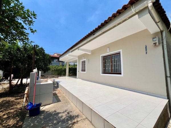 Tirane, jepet me qera shtepi 1+1+Ballkon Kati 1, 90 m² 750 € (Ish Dogana)