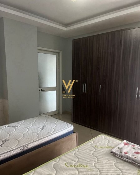 Tirane, jepet me qera apartament 1+1+Ballkon Kati 2, 75 m² 450 € (ASTRI)