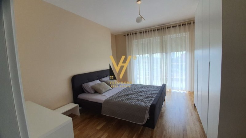Tirane, shitet apartament 3+1+Ballkon Kati 7, 130 m² 385.000 € (VILAT GJERMANE)
