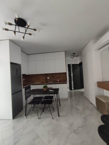 Tirane, jepet me qera apartament 1+1 Kati 7, 66 m² 500 € 
