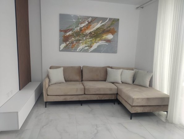 Tirane, jepet me qera apartament 1+1 Kati 7, 66 m² 500 € 