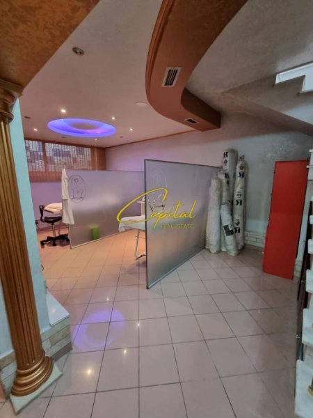 Tirane, jepet me qera ambjent biznesi Kati 0, 130 m² 1.300 € (RRUGA E DURRESIT)