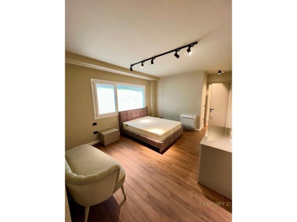 Tirane, shitet apartament 3+1 Kati 2, 170 m² 650.000 € (Long Hill Residence)