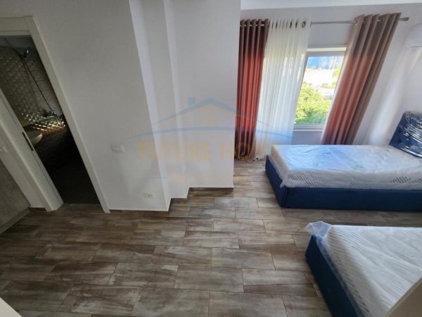 Tirane, jepet me qera apartament duplex Dublex Kati 1, 135 m² 1.000 € (Rezidenca Kodra e Diellit 2)
