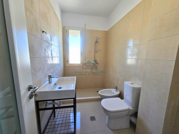 Vlore - Lungomare, shitet apartament 2+1+Ballkon Kati 10, 110 m² 297.000 € (PAMJE BALLORE NGA DETI)