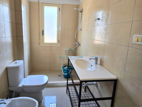 Vlore - Lungomare, shitet apartament 2+1+Ballkon Kati 10, 110 m² 297.000 € (PAMJE BALLORE NGA DETI)
