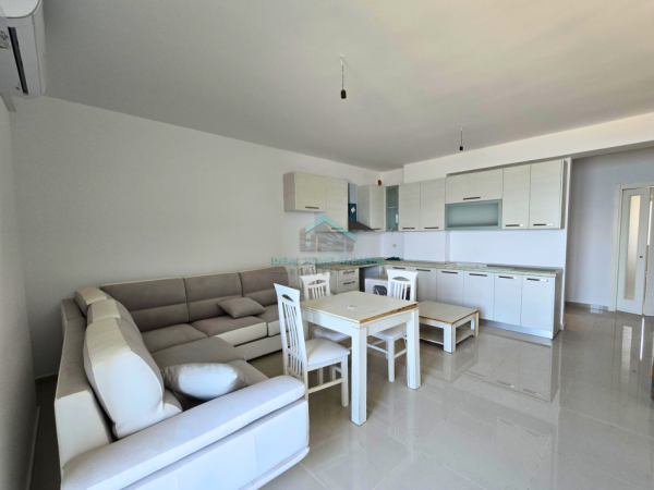 Vlore - Lungomare, shitet apartament 2+1+Ballkon Kati 10, 110 m² 297.000 € (PAMJE BALLORE NGA DETI)