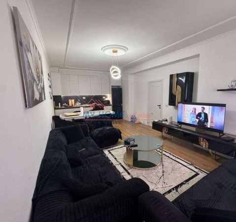 Tirane, shitet apartament 2+1+Ballkon Kati 9, 89 m² 155.000 € (Porcelan)