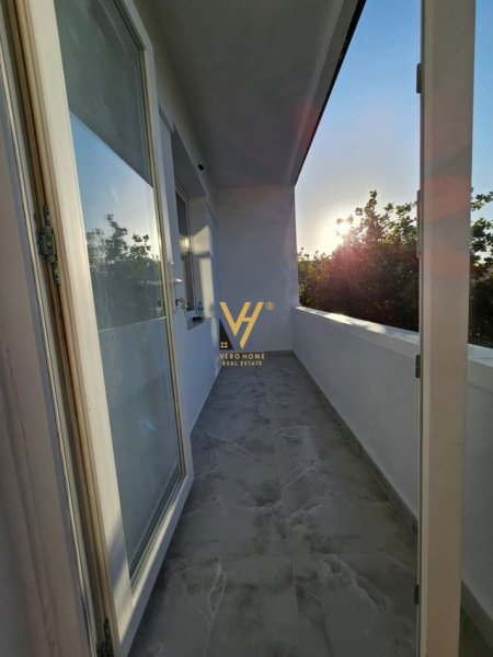 Tirane, shitet apartament 1+1+Ballkon Kati 5, 48 m² 137.000 € (RRUGA E KAVAJES)