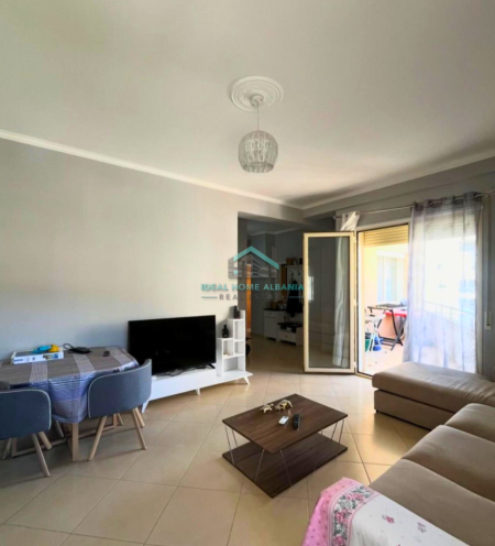 Vlore - Lungomare, shitet apartament 1+1+Ballkon Kati 7, 67 m² 150.000 € (+garazhd i perfshire ne cmim)