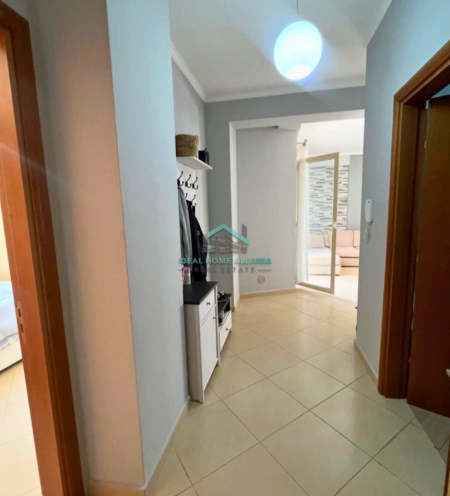 Vlore - Lungomare, shitet apartament 1+1+Ballkon Kati 7, 67 m² 150.000 € (+garazhd i perfshire ne cmim)