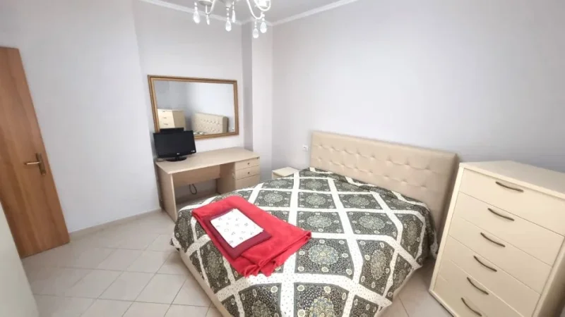 JEPET ME QERA SUPER APARTAMENT 2+1 TEK MINE PEZA 5 MIN NE KEMBE NGA SHESHI NE QENDER , Kati 6, 105 m² 600 €URO