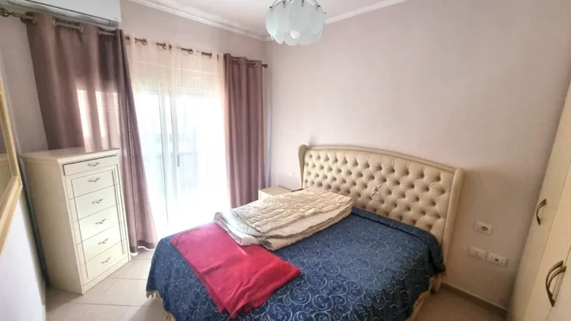 JEPET ME QERA SUPER APARTAMENT 2+1 TEK MINE PEZA 5 MIN NE KEMBE NGA SHESHI NE QENDER , Kati 6, 105 m² 600 €URO