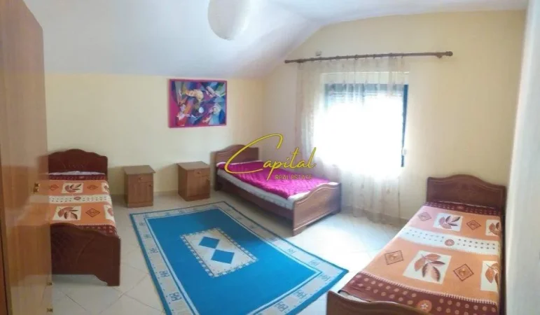 Tirane, jepet me qera Vile 3+1 Kati 3, 270 m² 2.000 € (DON BOSKO)