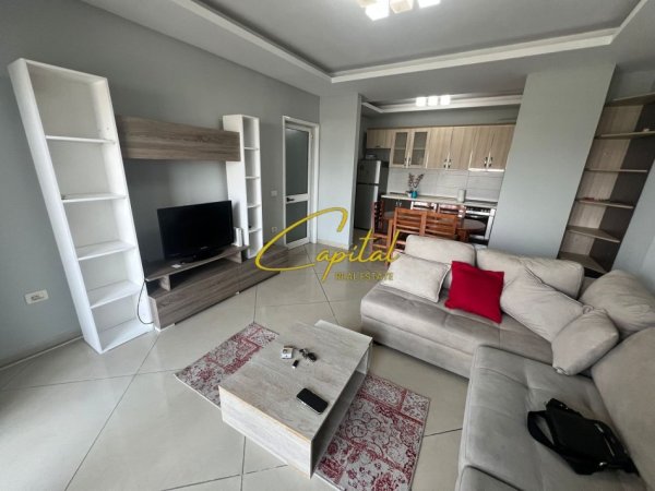Tirane, jepet me qera apartament 1+1 Kati 2, 70 m² 450 € (ASTIR)