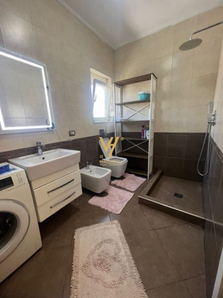 Tirane, shitet apartament 1+1+Ballkon Kati 4, 58 m² 110.000 € (RRUGA KONGRESI I MANASTIRIT)