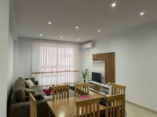 Tirane, jepet me qera apartament 2+1 Kati 6, 120 m² 500 € (lori ligori)