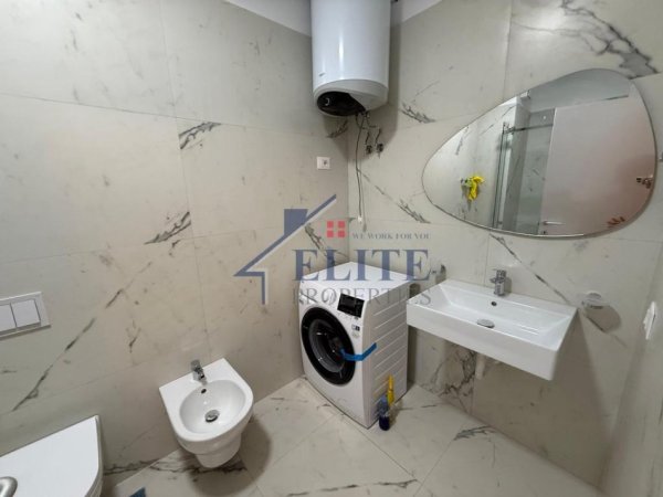 Tirane, jepet me qera apartament 1+1+Ballkon Kati 3, 65 m² 1.000 € 