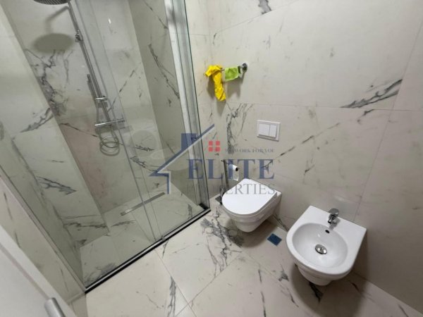 Tirane, jepet me qera apartament 1+1+Ballkon Kati 3, 65 m² 1.000 € 