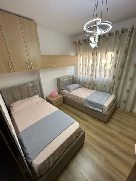Tirane, shitet apartament 2+1 , 101 m² 147.000 € (Rruga e Qelqit)