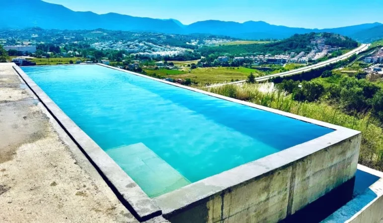 Tirane, shitet Vile 2 Katshe , 350 m² (teg)