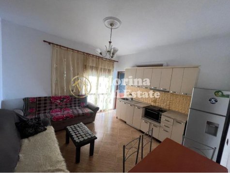 Tirane, jepet me qera apartament 1+1+Ballkon Kati 2, 50 m² 300 € (Qytet Studenti)