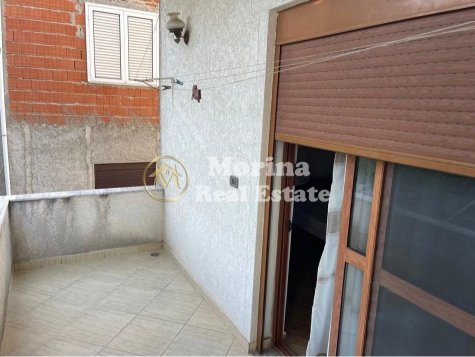 Tirane, jepet me qera apartament 1+1+Ballkon Kati 2, 50 m² 300 € (Qytet Studenti)