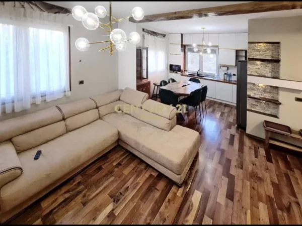 Tirane, shitet apartament duplex 2+1+Ballkon Kati 3, 110 m² 185.000 € 