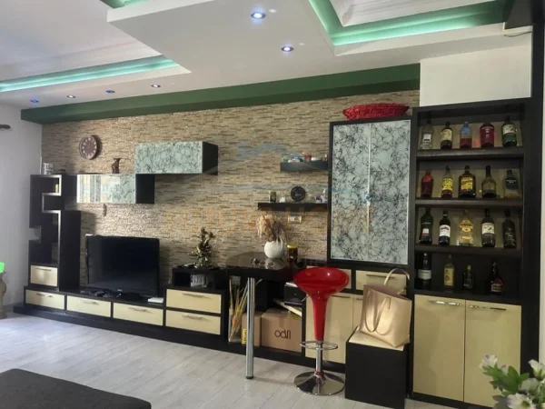 0683487469 Tirane, shitet apartament 2+1 Kati 1, 110 m² 186.000 € (Rruga Jordan Misja)