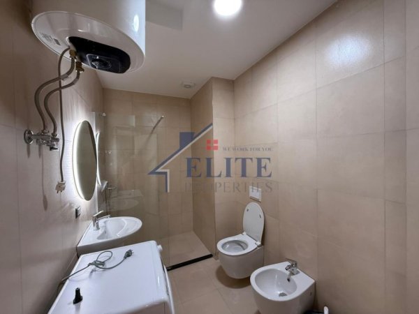 Tirane, jepet me qera apartament 1+1+Ballkon Kati 2, 54 m² 700 € 