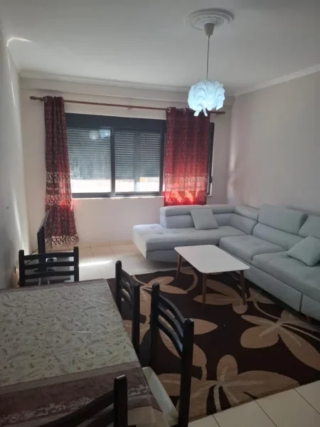 Tirane, jepet me qera apartament 1+1+Aneks+Ballkon Kati 3, 73 m² 400 € (Astir)