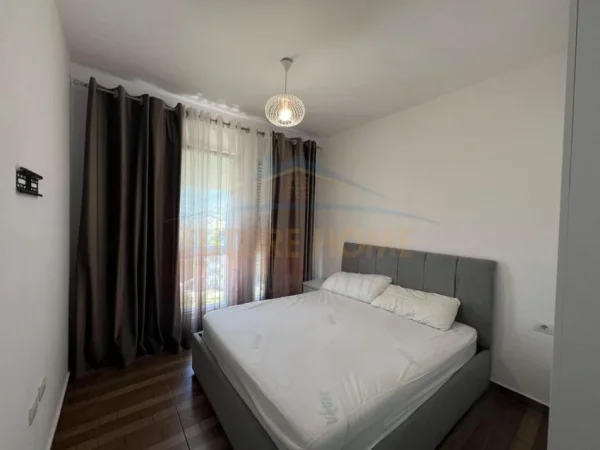 0683487469 Tirane, jepet me qera apartament 2+1 Kati 9, 85 m² 500 € (Prane Kompleksit Mangalem)