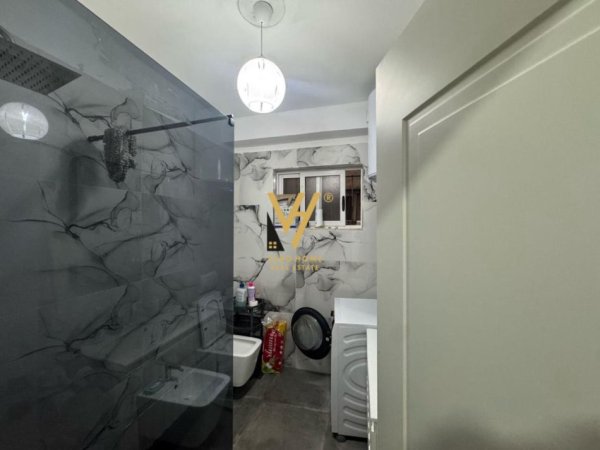 Tirane, shitet apartament 2+1+Ballkon Kati 9, 90 m² 155.000 € (PORCELAN)