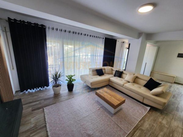 0683487469 Tirane, jepet me qera apartament 3+1 Kati 0, 135 m² 1.000 € (KODRA E DIELLIT 2)