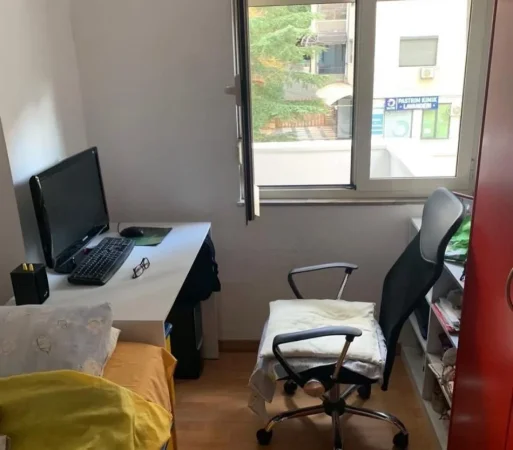 Tirane, shitet apartament 3+1+Aneks+Ballkon Kati 2, 125 m² (Prane Stadiumit Air Albania)