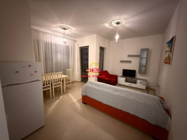 Vlore, jepet me qera apartament 1+1+Ballkon Kati 2, 65 m² 350 € (Rryga aleksandër Moisiu)