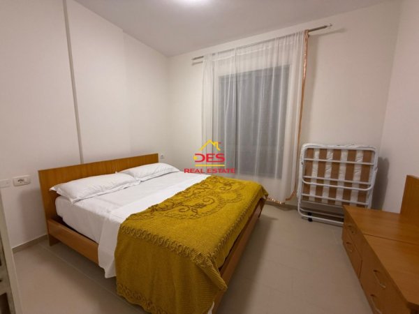Vlore, jepet me qera apartament 1+1+Ballkon Kati 2, 65 m² 350 € (Rryga aleksandër Moisiu)