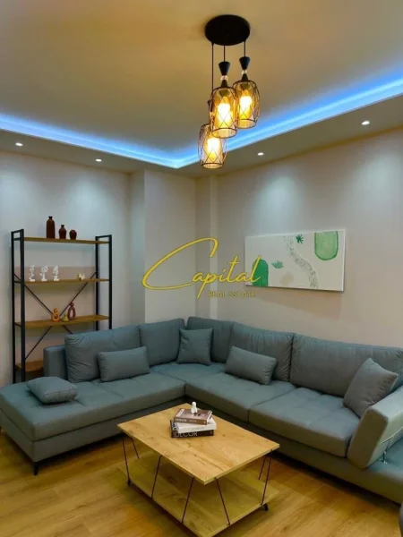 Tirane, jepet me qera apartament 2+1 Kati 11, 100 m² 850 € (RRUGA E KAVAJES)