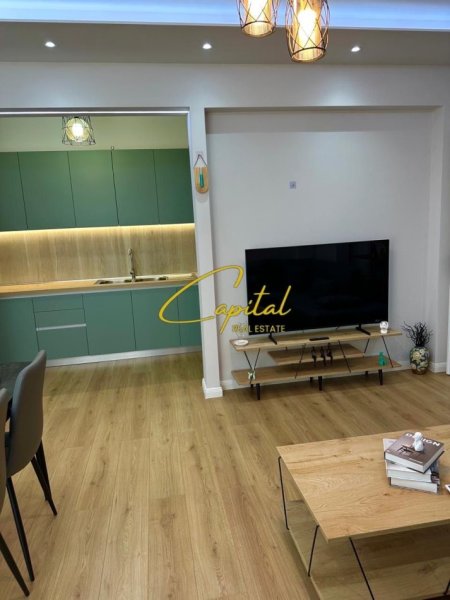 Tirane, jepet me qera apartament 2+1 Kati 11, 100 m² 850 € (RRUGA E KAVAJES)