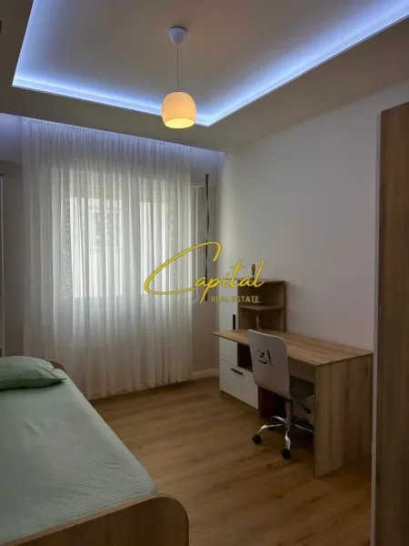 Tirane, jepet me qera apartament 2+1 Kati 11, 100 m² 850 € (RRUGA E KAVAJES)