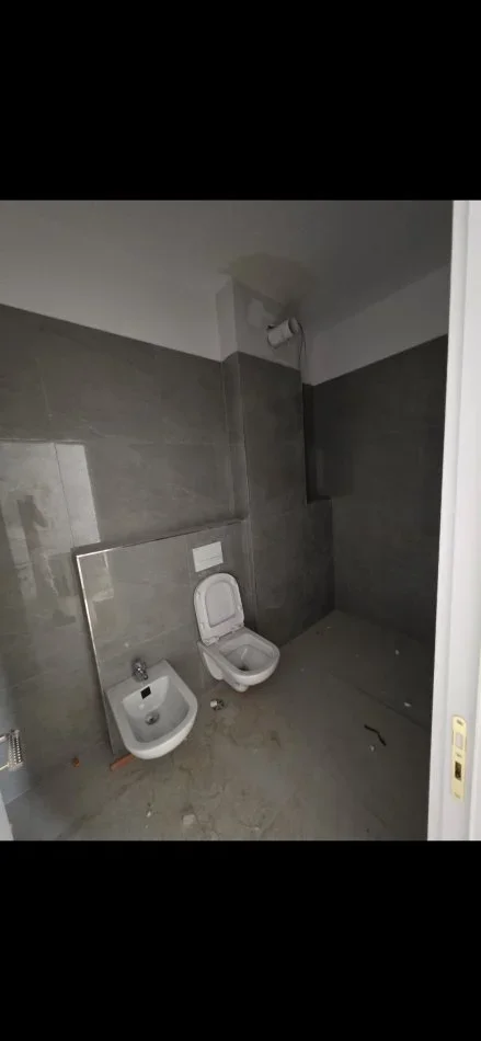 Tirane, shitet apartament 1+1+Ballkon Kati 2, 73 m² 80.000 € (Idriz Seferi Paskuqan)