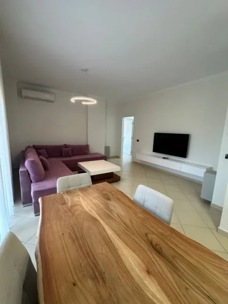 Tirane, jepet me qera apartament 2+1 Kati 3, 98 m² 1.100 € (RRUGA E KOSOVAREVE)
