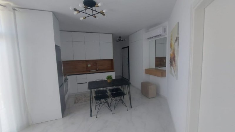 Tirane, jepet me qera apartament 1+1+Ballkon Kati 7, 66 m² 500 € (GRAND GALERI)