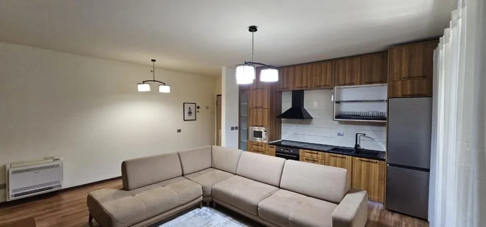 Tirane, jepet me qera apartament 1+1+Ballkon Kati 4, 66 m² 600 € (rruga e dibres)