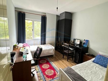 Tirane, jepet me qera apartament 2+1+2+Ballkon Kati 4, 100 m² 450 € (Freku)