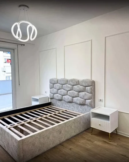 Tirane, jepet me qera apartament 1+1+Ballkon Kati 2, 70 m² 500 € 