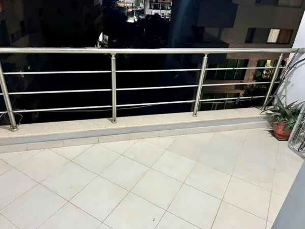 Tirane, jepet me qera apartament 1+1+Ballkon Kati 2, 74 m² 400 € (Vila L Astir)