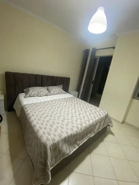 Tirane, jepet me qera apartament 1+1+Ballkon Kati 2, 74 m² 400 € (Vila L Astir)